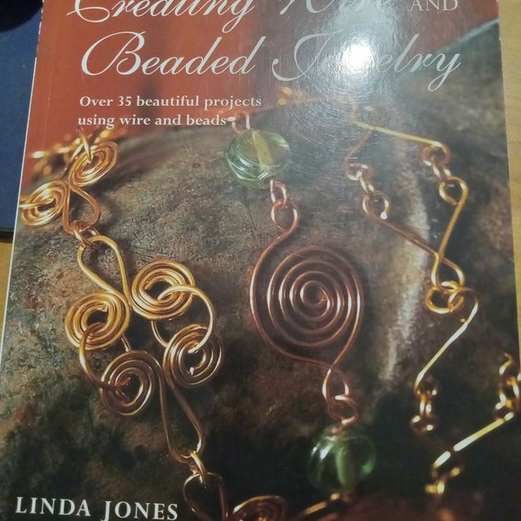 Creeating Wire and Beaded Jewelry Book - Picture 2 of 7